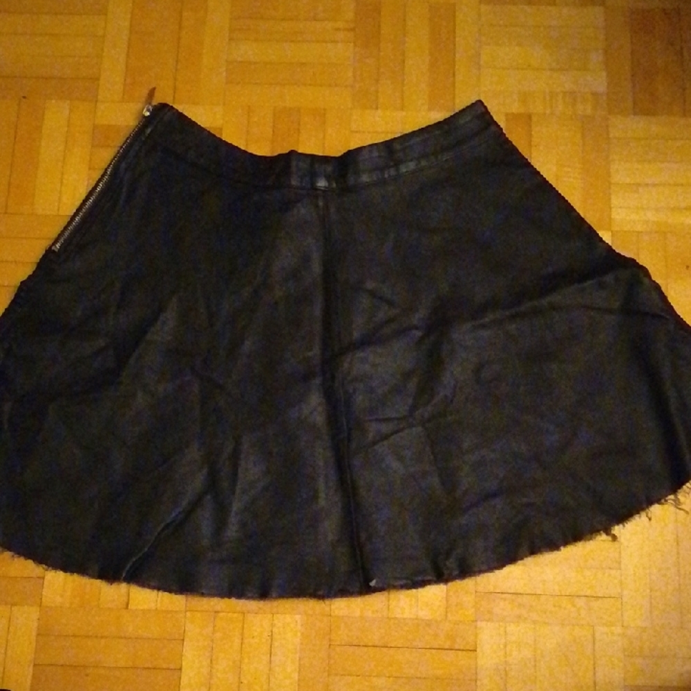 Kardashian Kollection| Black Leather Skirt